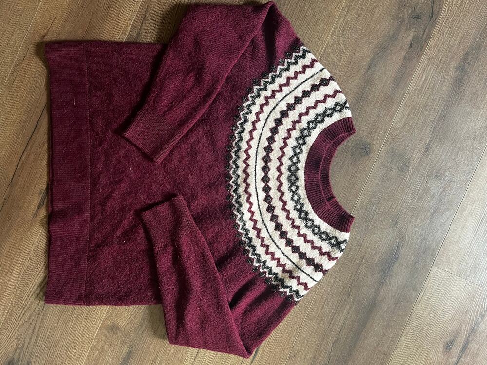 Banana Republic Fair Isle Sweater Women L Burgundy Nordic Sparkle